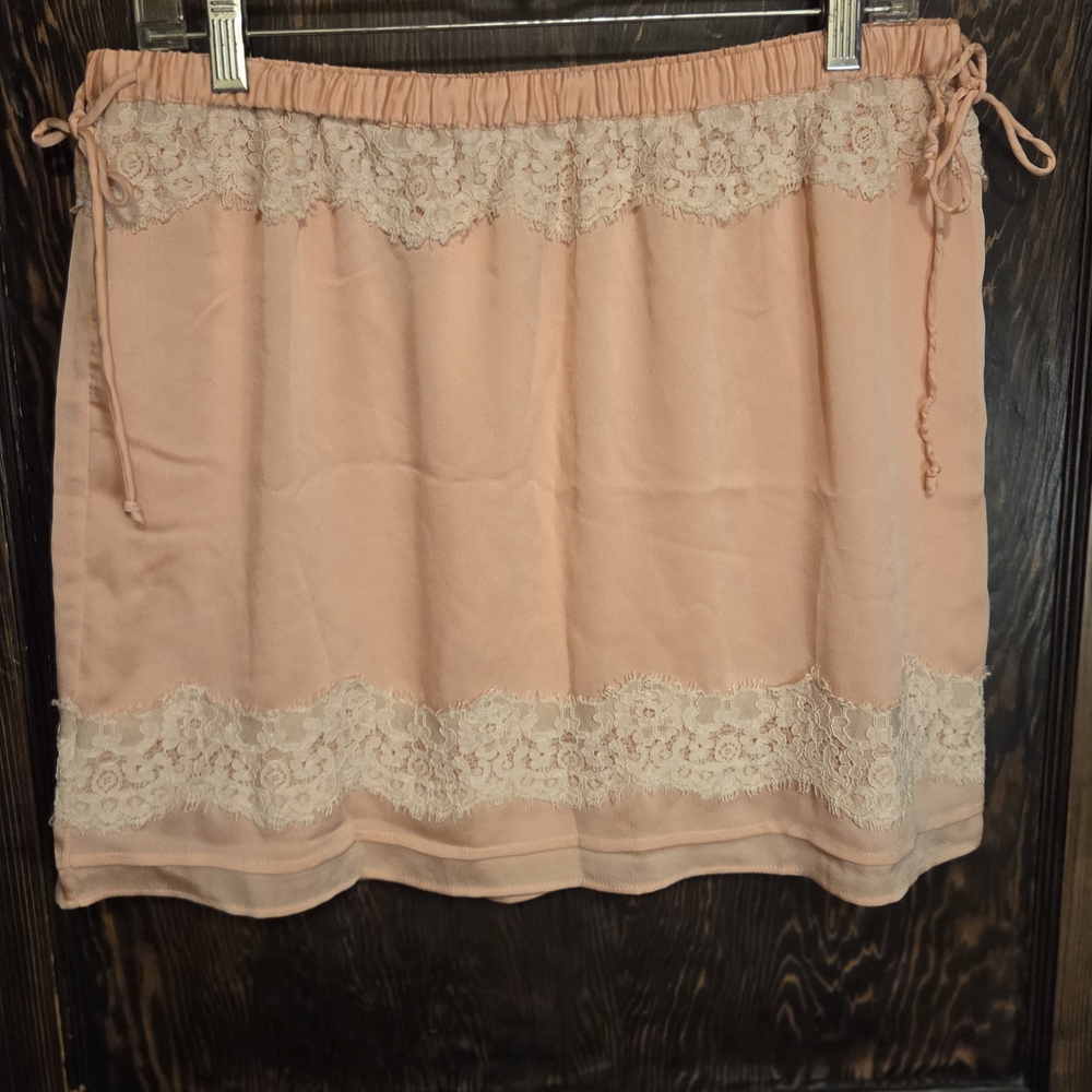 Banana Republic Peach Lace Trim Skirt